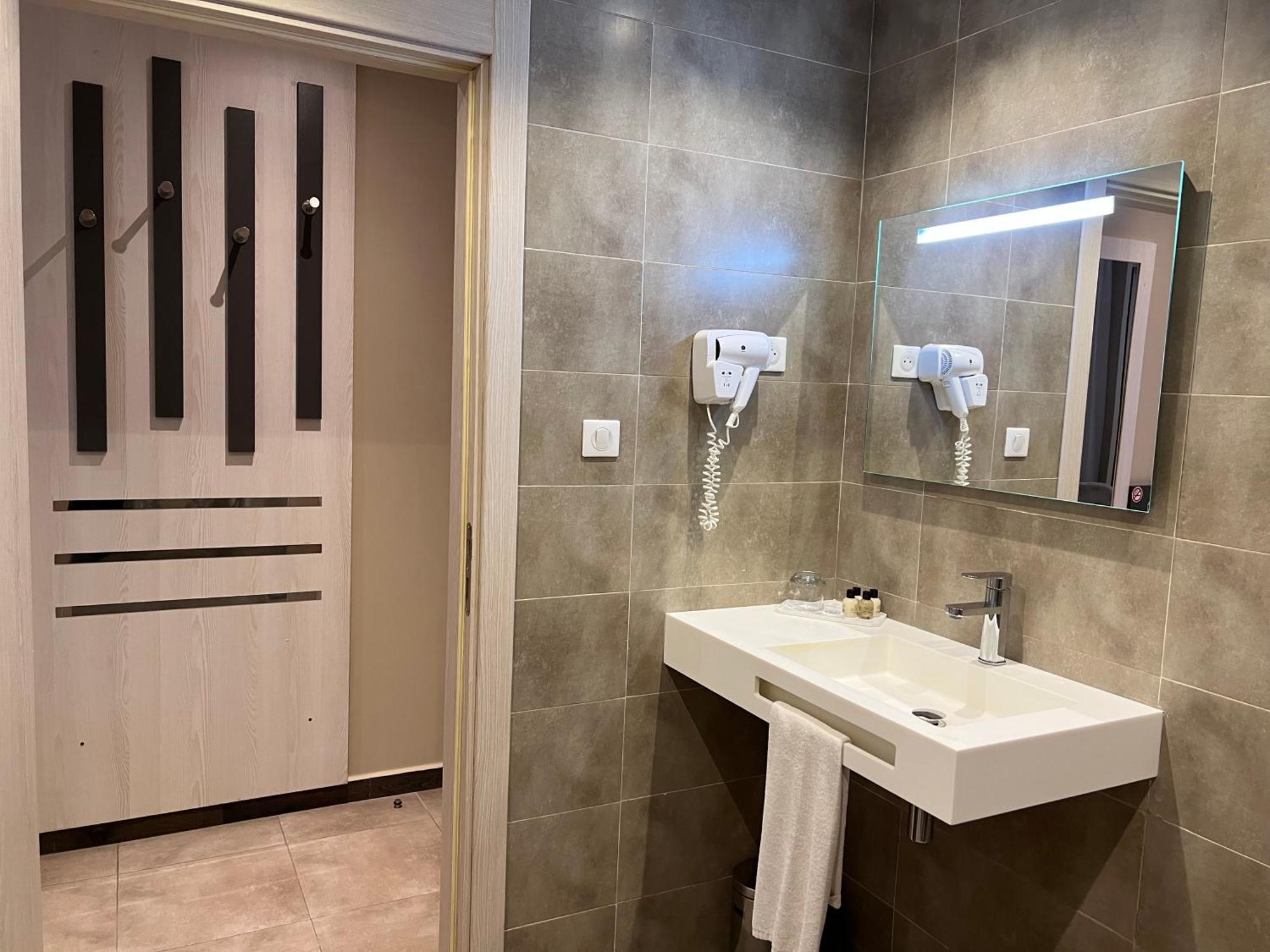 Hotel Ben Aouda & Spa Tipaza Ngoại thất bức ảnh