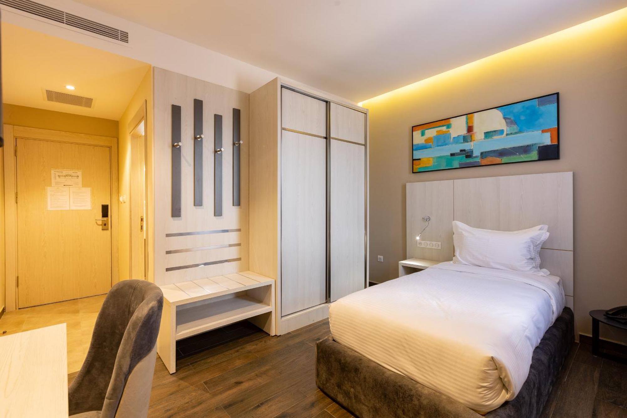 Hotel Ben Aouda & Spa Tipaza Ngoại thất bức ảnh